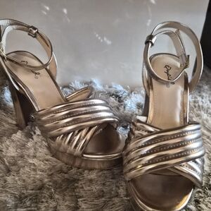 ☆ Elegant Blush Gold Platform Strappy Heels ☆